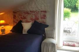 Chillaveau A luxury 6 bed, 2 home Country House with Large Barn, mature Gardens in Grand Brassac, Dordogne,