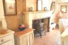 Chillaveau A luxury 6 bed, 2 home Country House with Large Barn, mature Gardens in Grand Brassac, Dordogne,