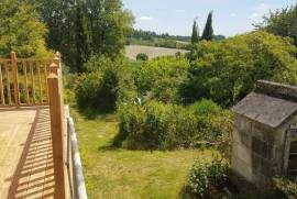 Chillaveau A luxury 6 bed, 2 home Country House with Large Barn, mature Gardens in Grand Brassac, Dordogne,