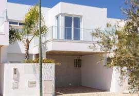 Modern 3 bedroom attached Villas with Sea Views.