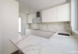 Modern 3 bedroom attached Villas with Sea Views.