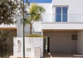 Modern 3 bedroom attached Villas with Sea Views.