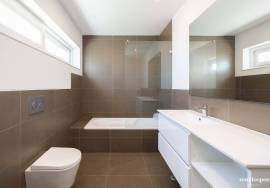 Modern 3 bedroom attached Villas with Sea Views.