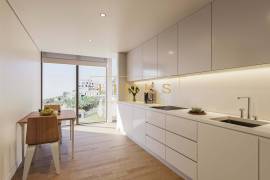 New Development  1-Bedroom Apartment  with Pool and Sea View in Câmara de Lobos