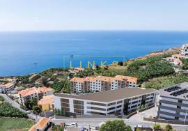 New Development  1-Bedroom Apartment  with Pool and Sea View in Câmara de Lobos