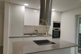 Spacious 3 Bedroom Apartment Riverside Area of Portimão