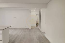 Spacious 3 Bedroom Apartment Riverside Area of Portimão