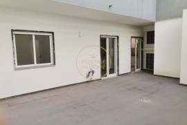 Spacious 3 Bedroom Apartment Riverside Area of Portimão
