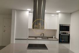Spacious 3 Bedroom Apartment Riverside Area of Portimão