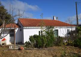 Typical Alentejo farm T3 located 15 minutes from Almodôvar and 5 minutes from Ameixial