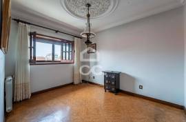 Classic 4 bedroom villa with garden and garage – Ermesinde, Porto Classic 4 bedroom villa with garden and garage – Ermesinde, Porto