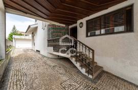 Classic 4 bedroom villa with garden and garage – Ermesinde, Porto Classic 4 bedroom villa with garden and garage – Ermesinde, Porto