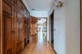 Classic 4 bedroom villa with garden and garage – Ermesinde, Porto Classic 4 bedroom villa with garden and garage – Ermesinde, Porto