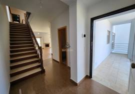 T4 House with great space in Sesimbra