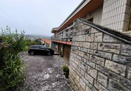 Villa for sale in Izarra