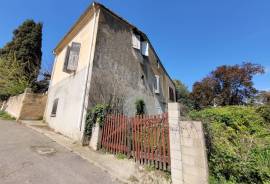 Old Character House To Renovate With 155 M2 Living Space Plus Separate Flat On 2095 M2 Of Building Land.