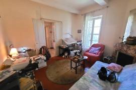 Old Character House To Renovate With 155 M2 Living Space Plus Separate Flat On 2095 M2 Of Building Land.