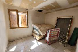 Old Character House To Renovate With 155 M2 Living Space Plus Separate Flat On 2095 M2 Of Building Land.