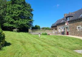 Detached Farmhouse with Lovely Garden and Open Views
