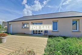 Detached House with View of Mont-St-Michel