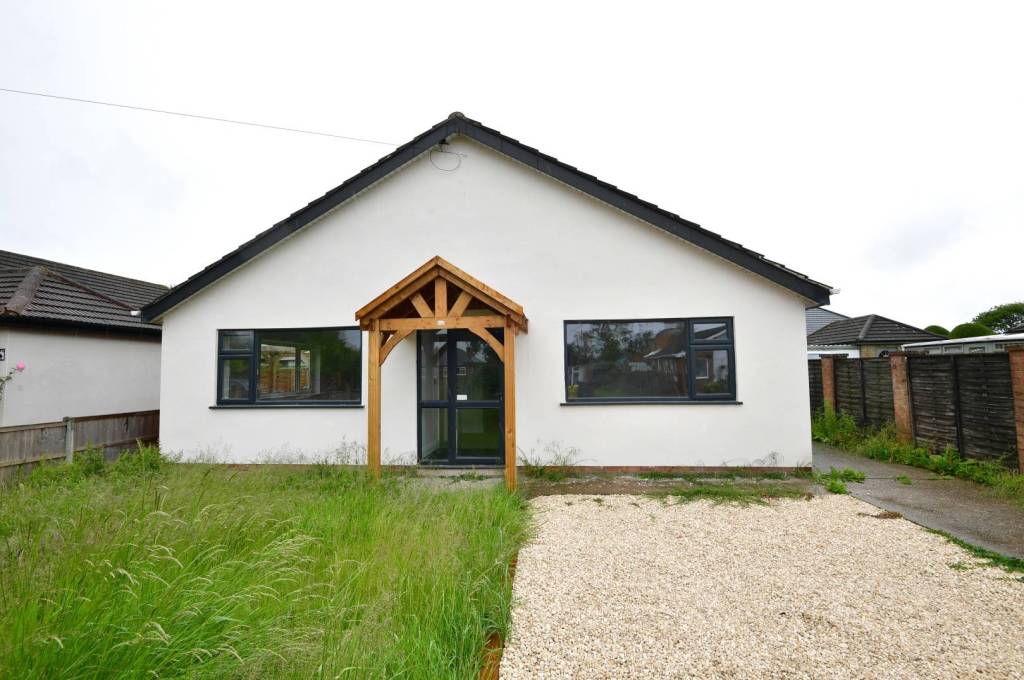 3 bedroom, Detached bungalow for sale
