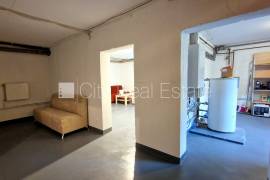 Detached house for rent in Jurmala, 295.00m2
