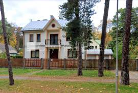 Detached house for rent in Jurmala, 295.00m2