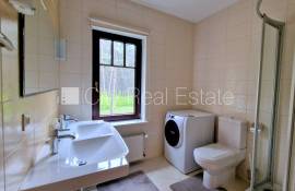 Detached house for rent in Jurmala, 295.00m2