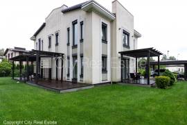 Detached house for rent in Riga district, 180.00m2