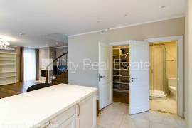 Detached house for rent in Riga district, 180.00m2