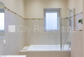 Detached house for rent in Riga district, 180.00m2