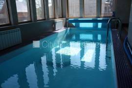 Detached house for rent in Jurmala, 318.00m2