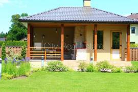 Detached house for rent in Jurmala, 318.00m2
