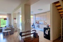Detached house for rent in Riga, 209.00m2