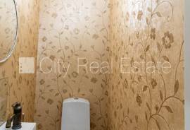 Detached house for rent in Riga, 190.00m2