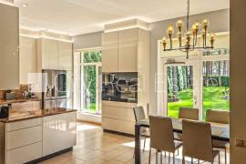 Detached house for rent in Riga district, 350.00m2