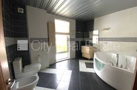Detached house for rent in Riga district, 185.00m2