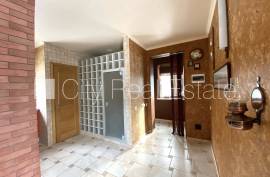 Detached house for rent in Riga district, 185.00m2