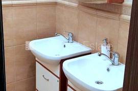 Detached house for rent in Jurmala, 216.00m2