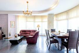 Detached house for rent in Jurmala, 216.00m2