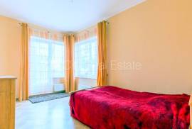 Detached house for rent in Jurmala, 216.00m2