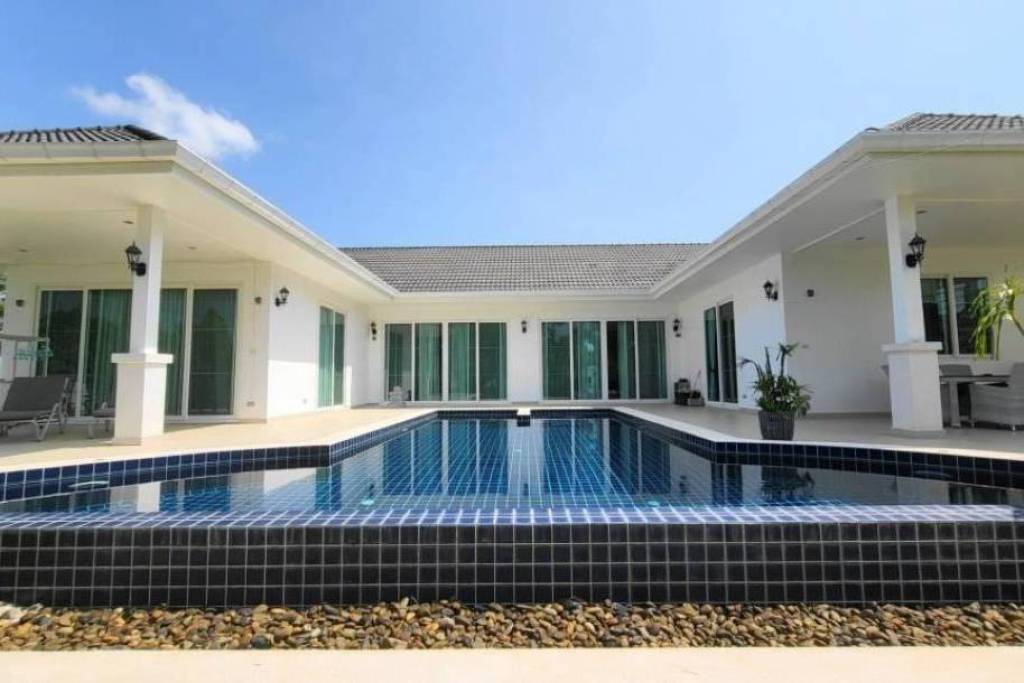 Large 3 Bed Modern Private Pool Villa For Sale