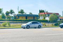 888 E Coast Ave, Lantana, FL 33462