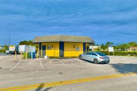 888 E Coast Ave, Lantana, FL 33462