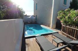 15 room, 350m2 House and dependencies for sale in Puimisson - 485 000 € *