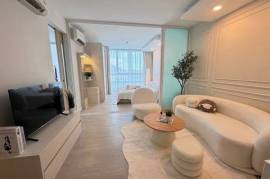 Phuket apartment with mountain, city and park views for only 2.79 million baht!