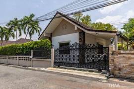 Luxury 3 bed Villa For Rent / Sale in Pattaya Thailand 1150 Euro Per Month