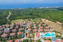 4 + 1 Lovely home in holiday village close to the beach