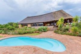Luxury 16 Bed Lodge For Sale in Ohrigstad Limpopo South Africa