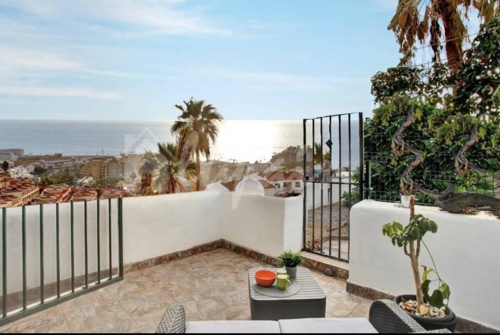 1 Bedroom Apartment In Aloha Garden Complex For Sale In Torviscas LP13206